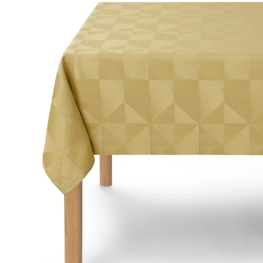 Compliments Wind Brass – Damaskdug med geometrisk mønster 150 x 350 cm