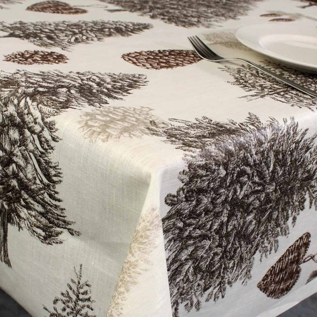 Baumier Forest Linen – Tekstilvoksdug med store træmotiver