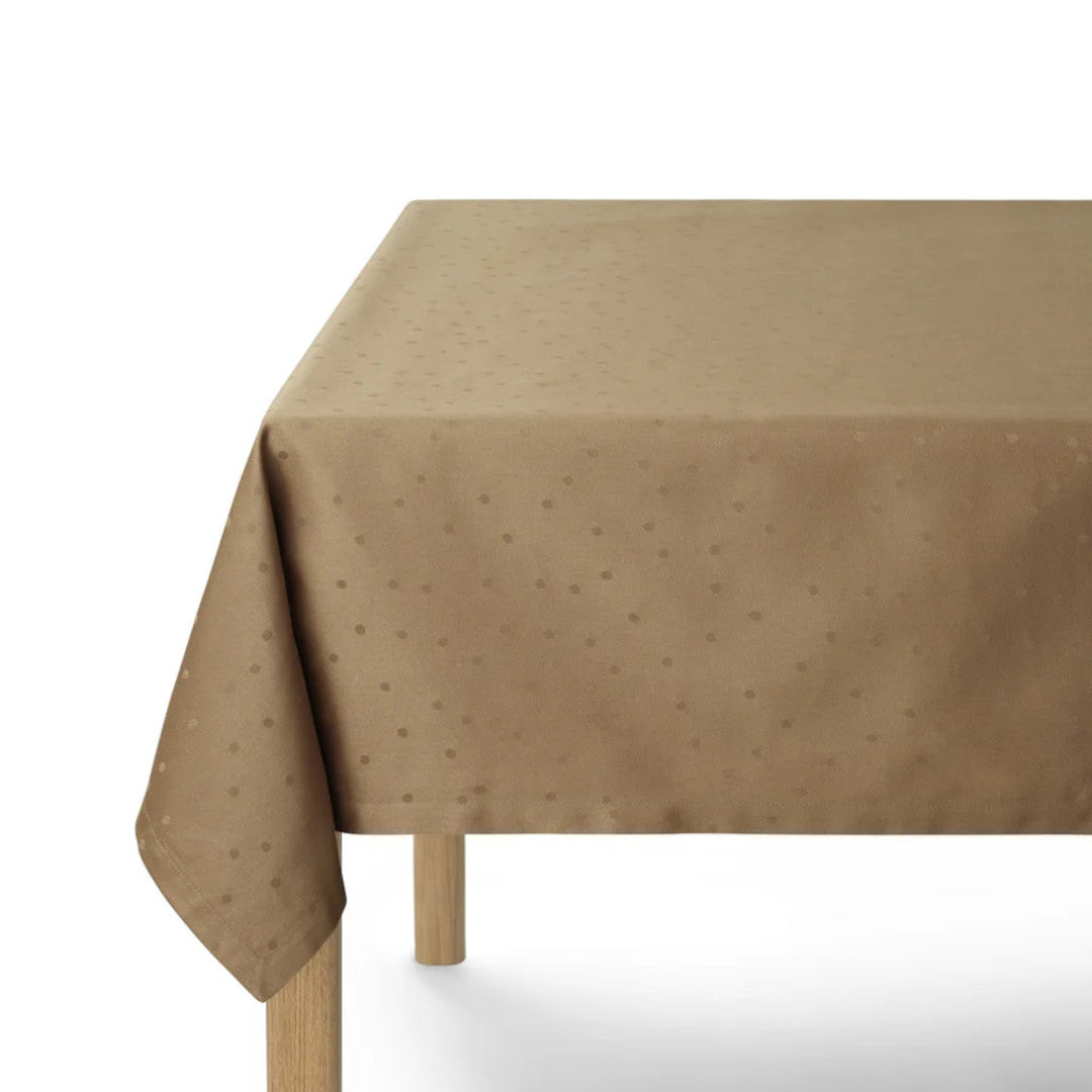 Compliments Confetti Walnut – Damaskdug med prikmønster 150 x 250 cm