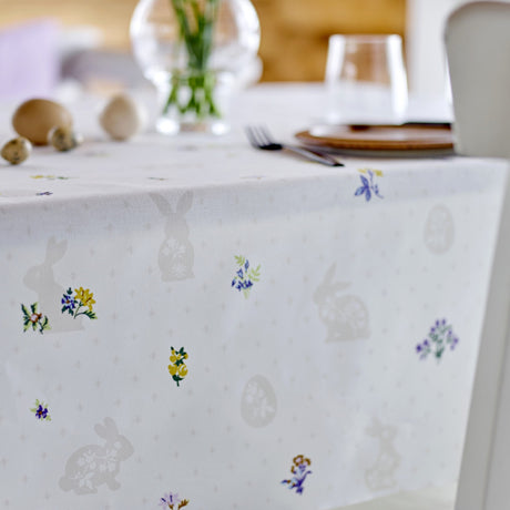 Easter Blossom – Södahl tekstilvoksdug med skridsikker bagside
