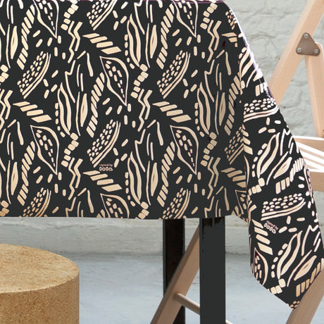 Lola voksdug – Dakarai Onyx Tribal Pattern, miljø