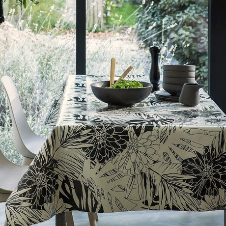 Lola voksdug – Lush Black & White med botanisk jungleprint