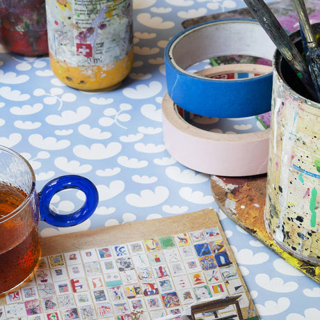 Lola voksdug – Parachute Baby Blue Dream Pattern, nærbillede