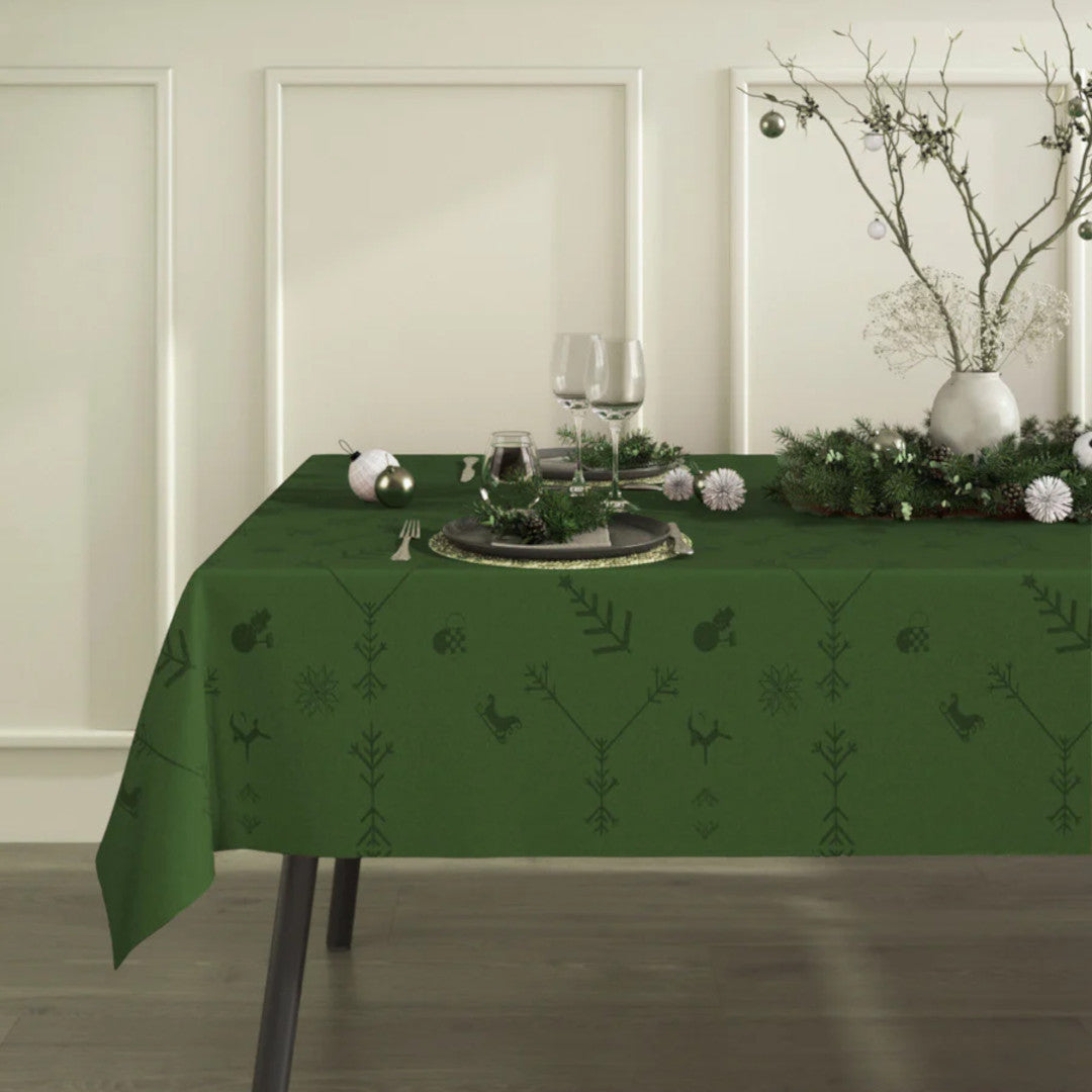 Noel Grøn fra Engholm – Damaskvævet juledug 150 x 370 cm, miljø