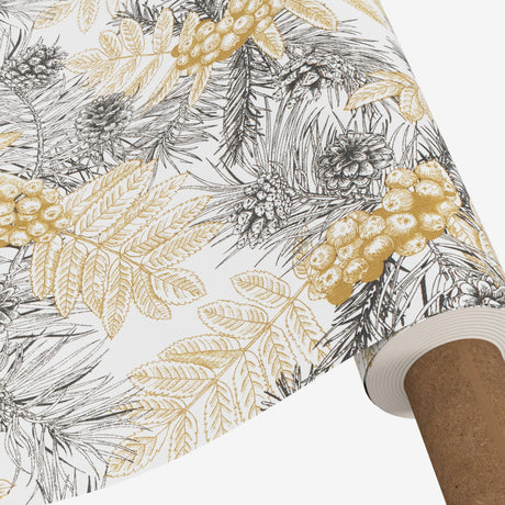 Nordfavn Aurelia – Juletekstilvoksdug med gran og gyldne accenter, rullet