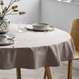 Södahl Tiles Rund Damaskdug i taupe – Ø180 cm