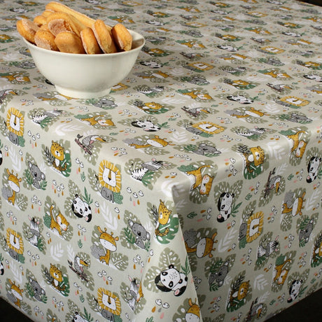 Savanna Friends – Tekstilvoksdug med søde dyr