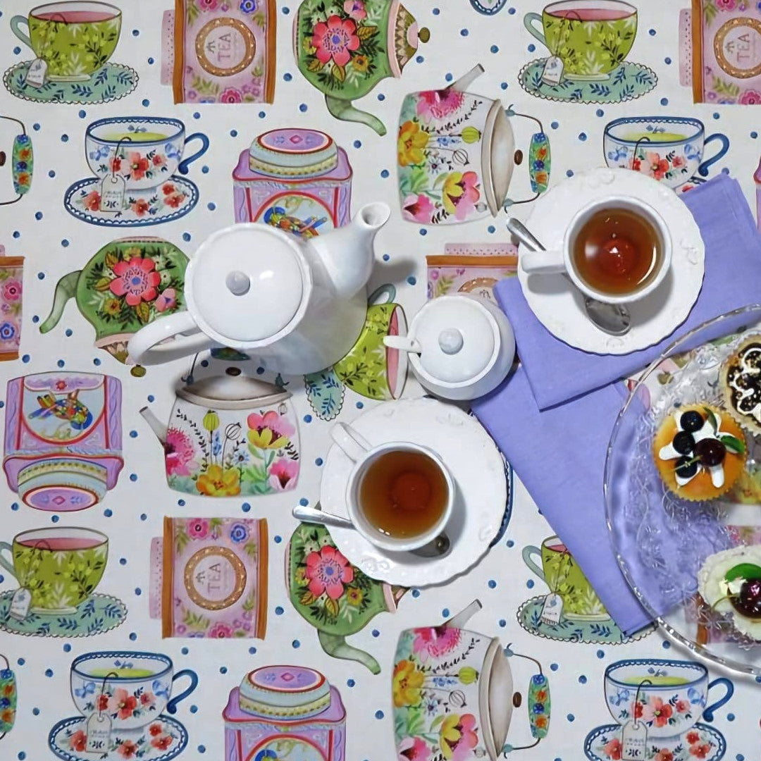 Té & Tins – Tekstilvoksdug med teunivers