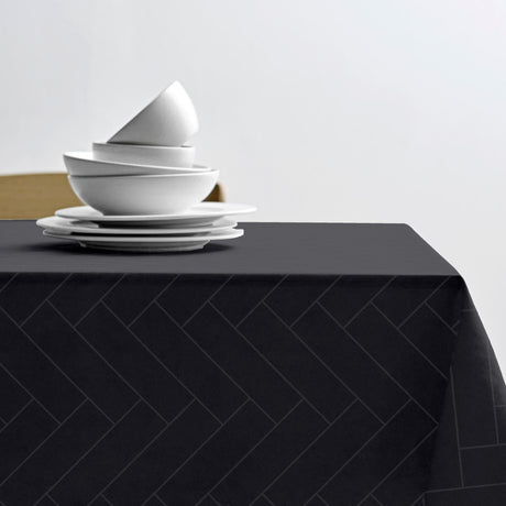 Tiles Ash – Södahl damaskvævet tekstilvoksdug med skridsikker bagside