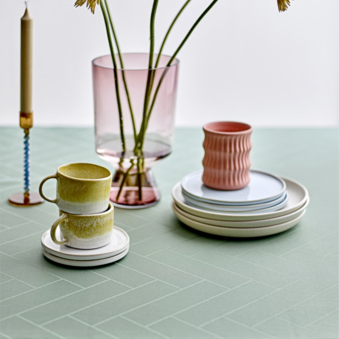 Tiles Hedge Green – Södahl tekstilvoksdug med skridsikker bagside