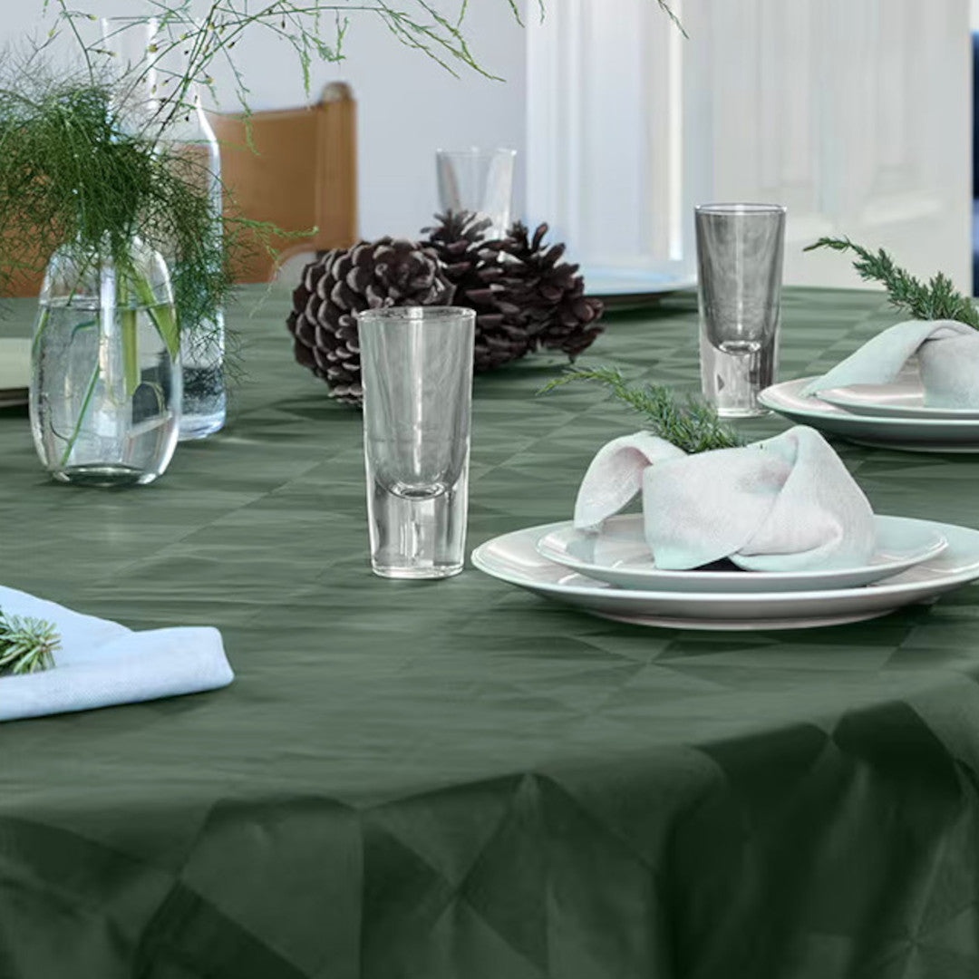Wind Forest Green fra Compliments – Rund elegant damaskdug Ø180 cm